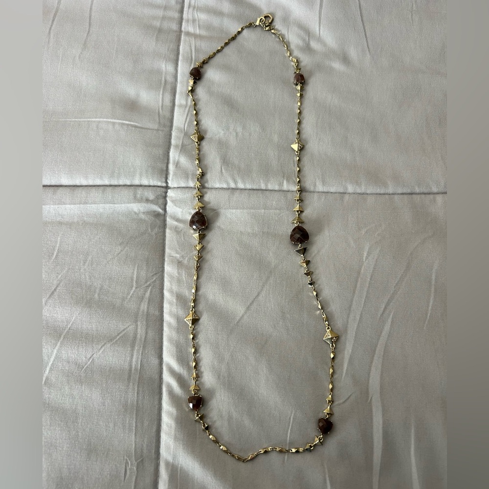 Elegant Gold and Brown Necklace